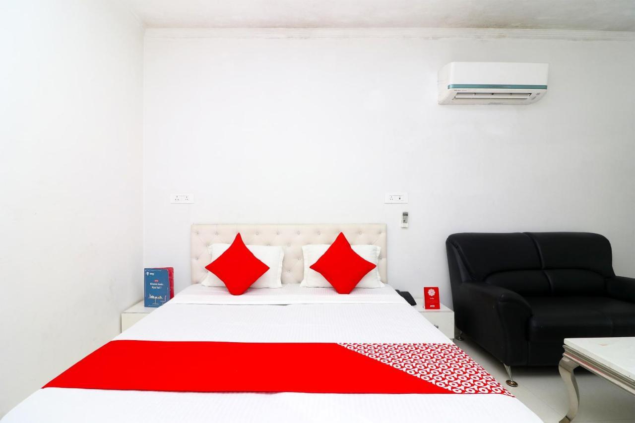 Oyo Hotel Inn Way Sonipat Exteriör bild